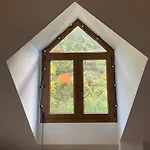 Calmfranc Atico Abuhardillado Con Vistas Al Rio Y La Montana Avistamiento De Ciervos En Pueblo شقة