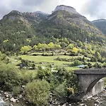 Calmfranc Atico Abuhardillado Con Vistas Al Rio Y La Montana Avistamiento De Ciervos En Pueblo *