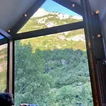 شقة Calmfranc Atico Abuhardillado Con Vistas Al Rio Y La Montana Avistamiento De Ciervos En Pueblo كانفرانك
