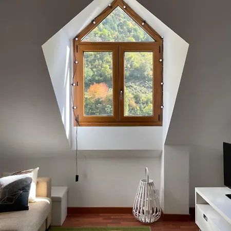 Calmfranc Atico Abuhardillado Con Vistas Al Rio Y La Montana Avistamiento De Ciervos En Pueblo Appartement