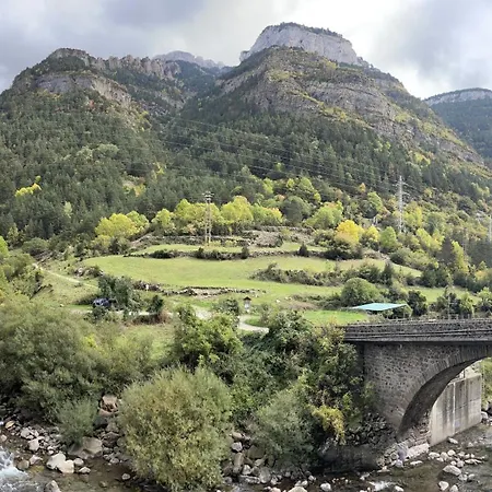 Calmfranc Atico Abuhardillado Con Vistas Al Rio Y La Montana Avistamiento De Ciervos En Pueblo *
