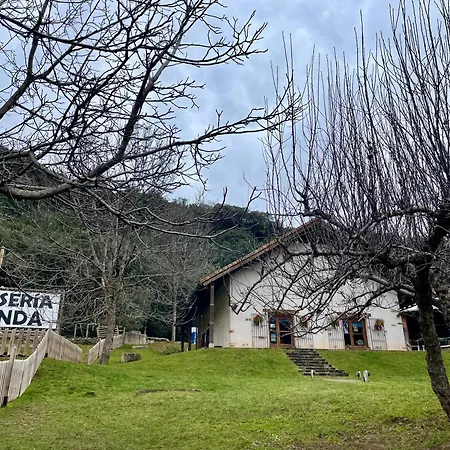 Calmfranc Atico Abuhardillado Con Vistas Al Rio Y La Montana Avistamiento De Ciervos En Pueblo Apartman *