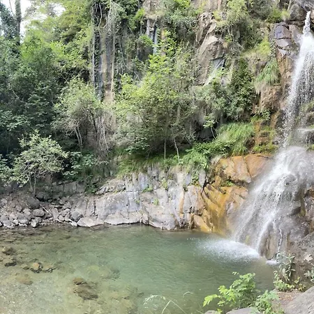 Calmfranc Atico Abuhardillado Con Vistas Al Rio Y La Montana Avistamiento De Ciervos En Pueblo Apartment Canfranc