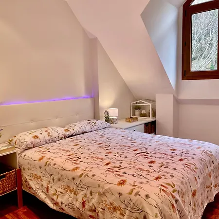 Calmfranc Atico Abuhardillado Con Vistas Al Rio Y La Montana Avistamiento De Ciervos En Pueblo