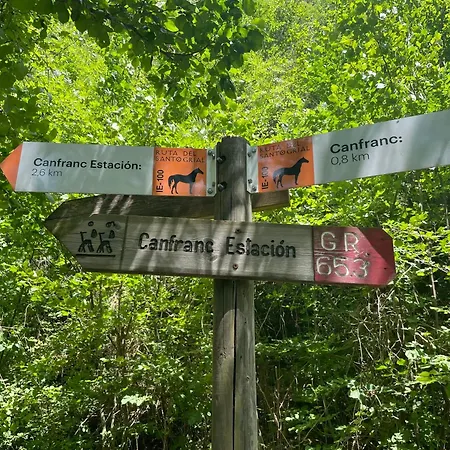 Apartment Calmfranc Atico Abuhardillado Con Vistas Al Rio Y La Montana Avistamiento De Ciervos En Pueblo