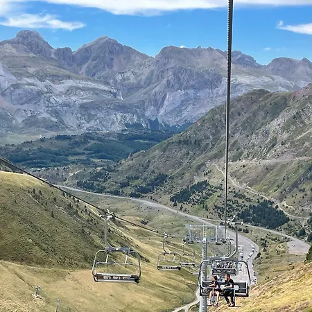 Calmfranc Atico Abuhardillado Con Vistas Al Rio Y La Montana Avistamiento De Ciervos En Pueblo